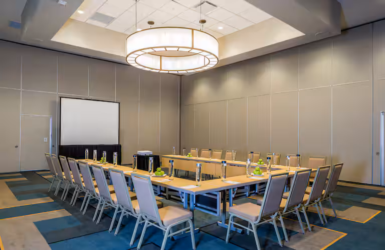 DoubleTree by Hilton Hotel Pittsburgh - Cranberry