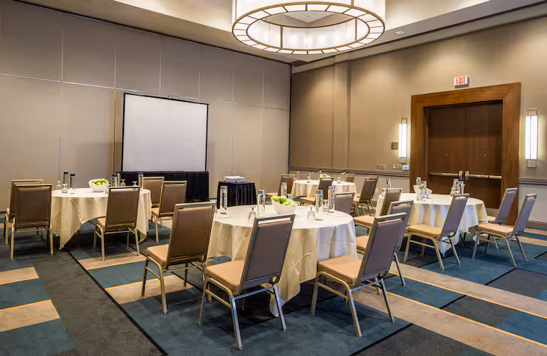 DoubleTree by Hilton Hotel Pittsburgh - Cranberry