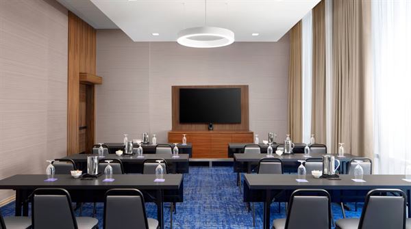 Delta Hotels by Marriott Thunder Bay