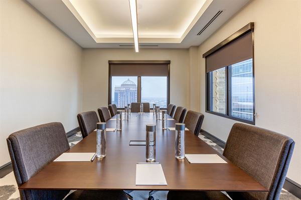 Cambria Hotel Houston Downtown Convention Center