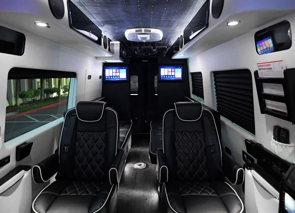 Luxe Line Limos