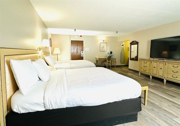 Presque Isle Hotel and Event Center