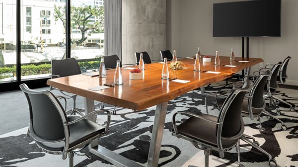 DUA Miami, Autograph Collection