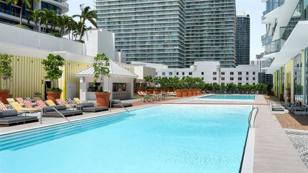 DUA Miami, Autograph Collection