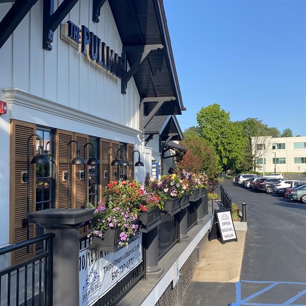 The Pullman Restaurant and Bar