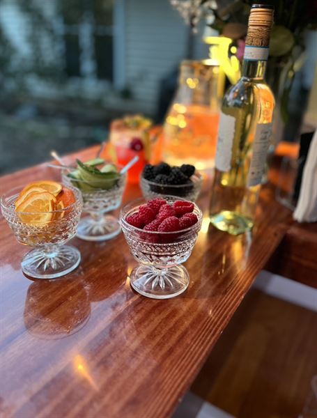 Shake Rattle & Roll Mobile Bar