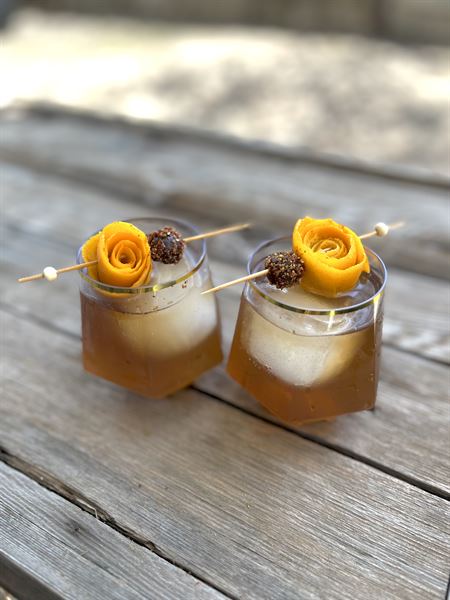 Shake Rattle & Roll Mobile Bar