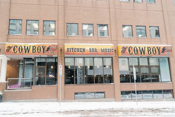 Cowboy Bar and Grill