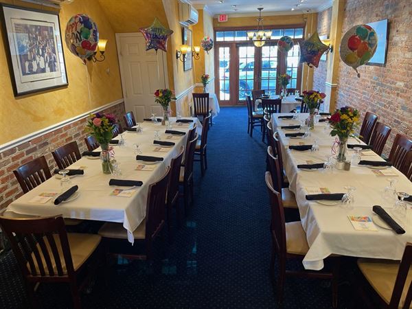 Petes Saloon & Restaurant