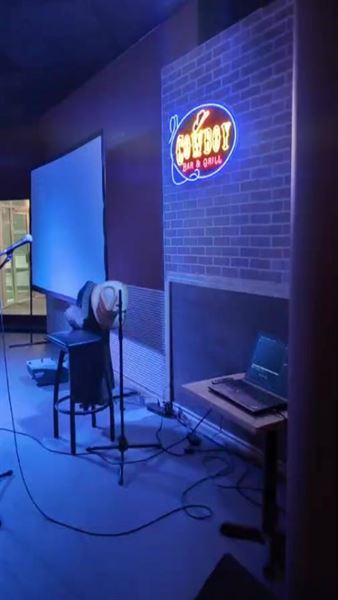 Cowboy Bar and Grill