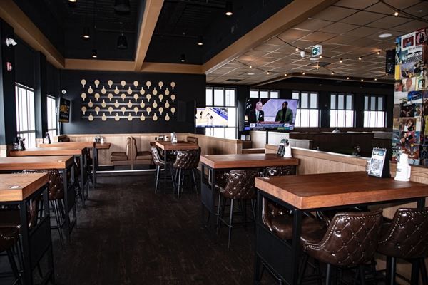 The Banquet Bar - Mahogany