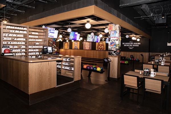 The Banquet Bar - Mahogany