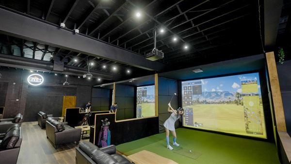 6ix Iron Indoor Golf