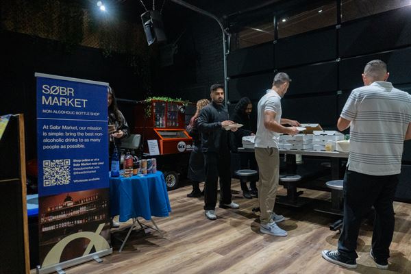 6ix Iron Indoor Golf