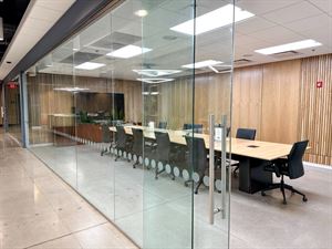 Premium Boardroom  (16 - 20 people)