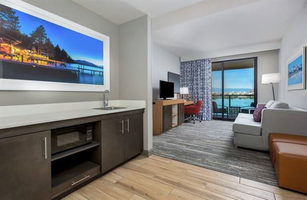 Hampton Inn & Suites Reno/Sparks