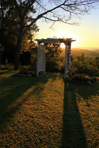 The Secret Bed & Breakfast Lodge