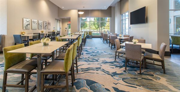 Embassy Suites by Hilton The Woodlands at Hughes Landing