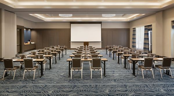 Embassy Suites by Hilton The Woodlands at Hughes Landing