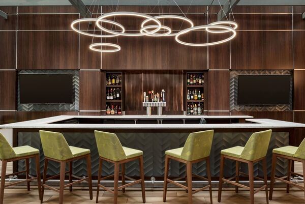 Embassy Suites by Hilton Indianapolis - Downtown