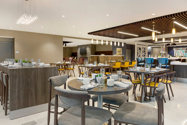 Cambria Hotel Niagara Falls