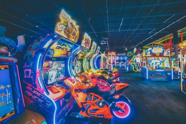 Surge Entertainment by Drew Brees - Bossier City