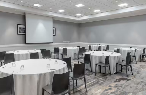 Hilton Alexandria Mark Center