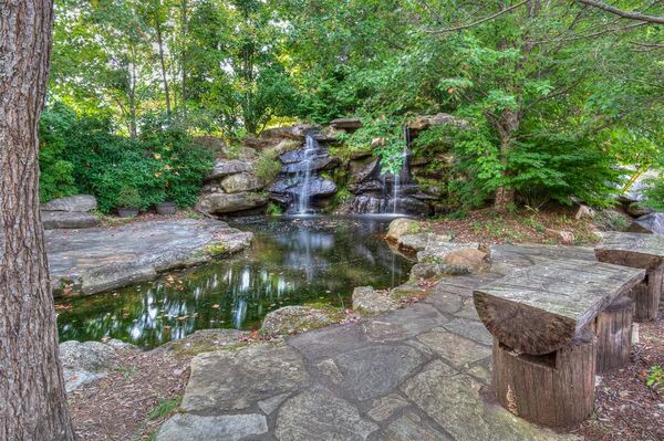 Miss Caroline's Country Wedding Chapel