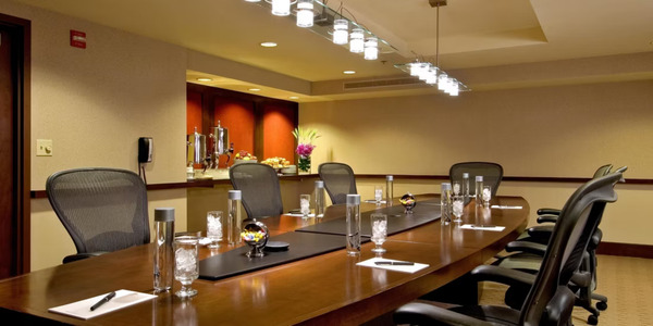 Crowne Plaza Chicago West Loop