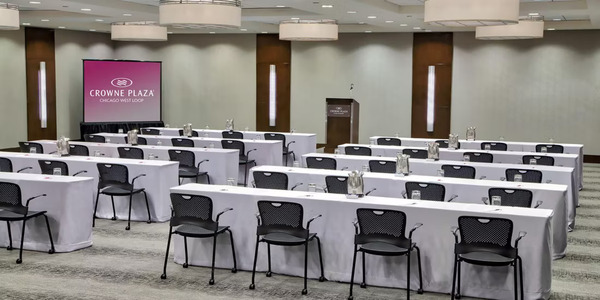 Crowne Plaza Chicago West Loop