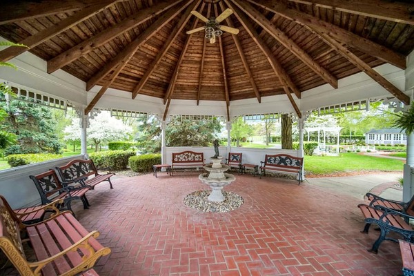 Biddle Point Inn and Event Venue