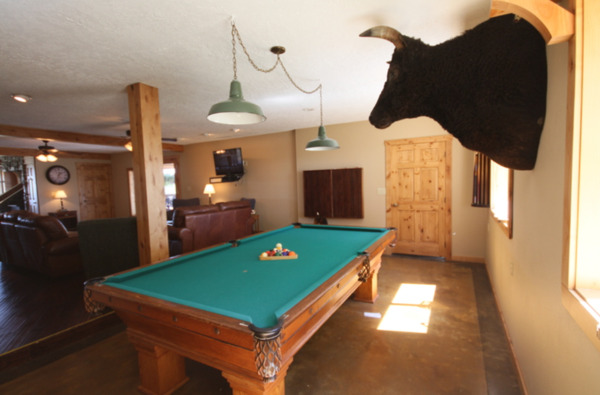 Scholls Valley Lodge