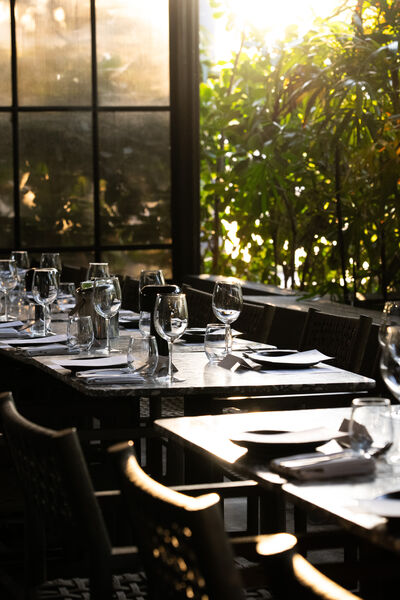 Orilla Bar & Restuarant