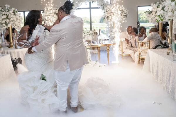 Exquisite Weddings & Shindigs