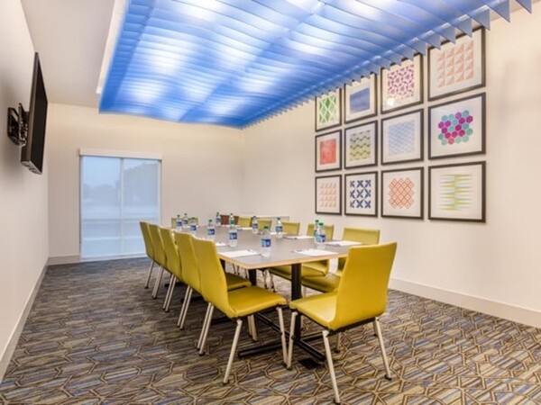 Holiday Inn Express & Suites Ottawa IL