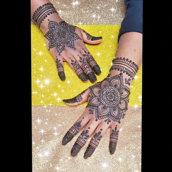 Eyebrow threading and henna tattoo