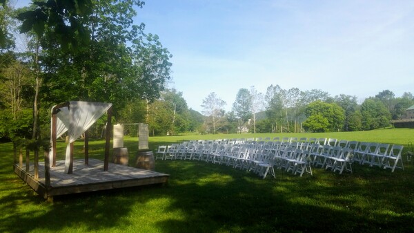 The Creek Side Barn on Pine Creek