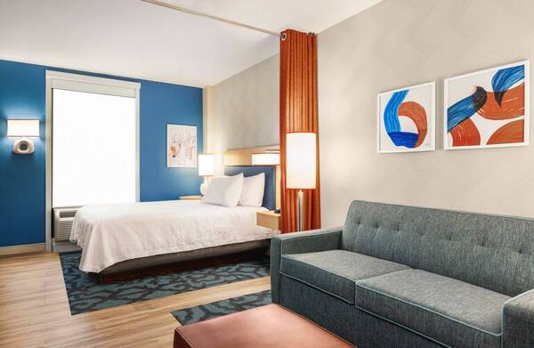 Home2 Suites by Hilton New York Long Island City/ Manhattan View, NY
