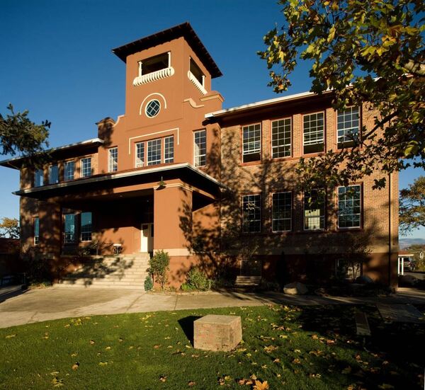 Bigham Knoll Campus- Events at The Schoolhaus