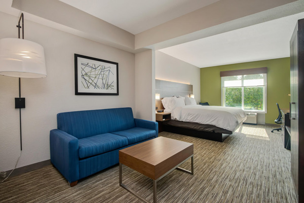 Holiday Inn Express & Suites Orlando – Apopka