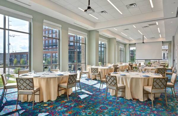 Hampton Inn & Suites Nashville Downtown Capitol View