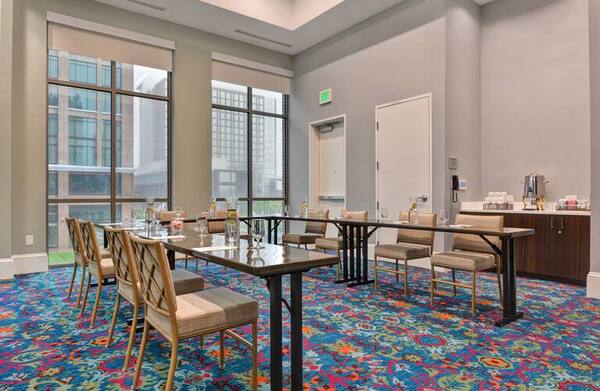 Hampton Inn & Suites Nashville Downtown Capitol View