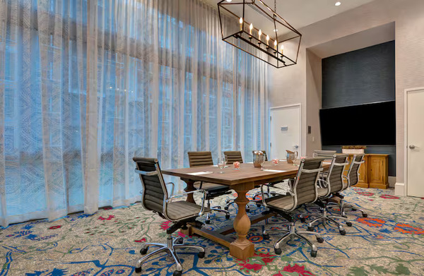 Hampton Inn & Suites Nashville Downtown Capitol View