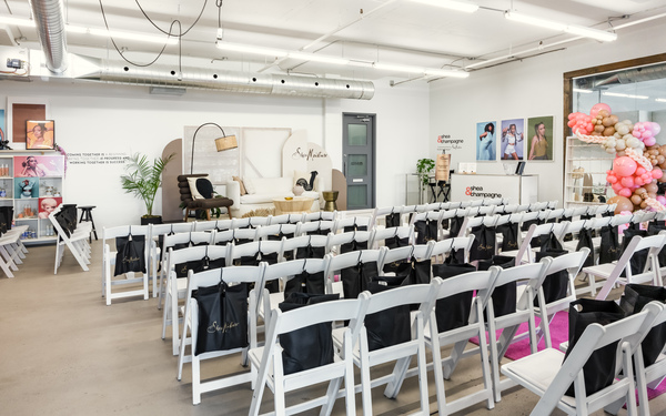 N/A & CO.LLECTIVE CREATIVE STUDIO