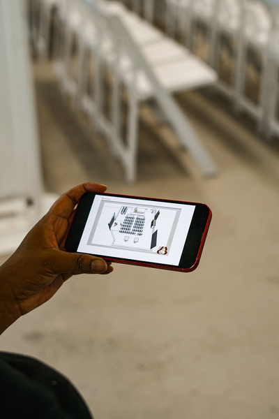 N/A & CO.LLECTIVE CREATIVE STUDIO