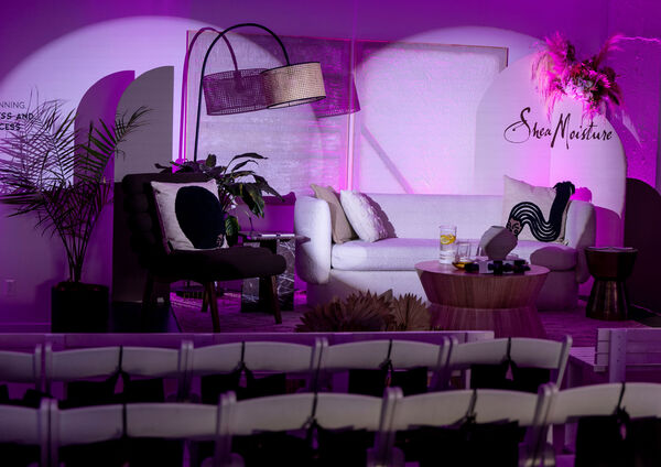 N/A & CO.LLECTIVE CREATIVE STUDIO