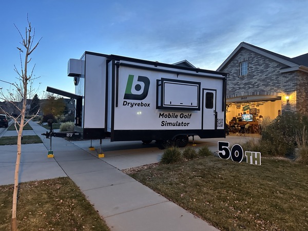 Dryvebox Denver Mobile Golf Simulator