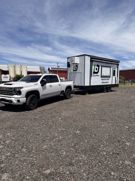 Dryvebox Denver Mobile Golf Simulator