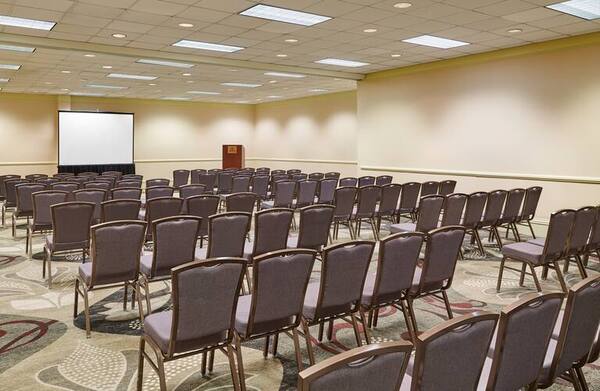 Hilton Kansas City Airport