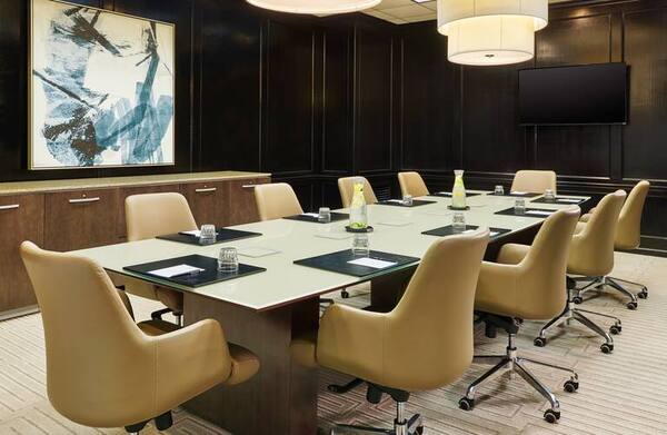 Hilton Kansas City Airport